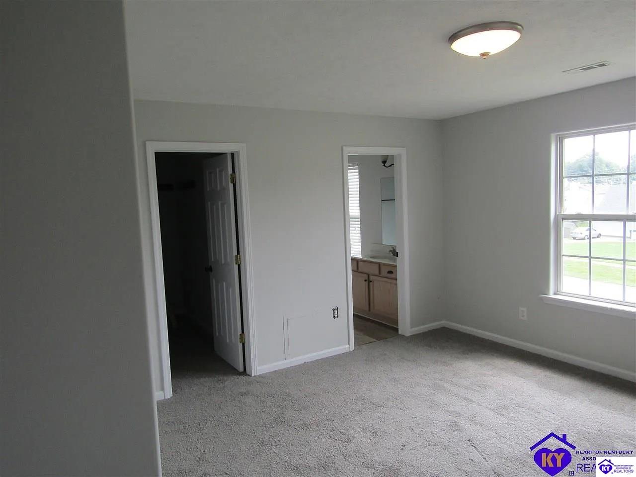 203 Meadowlake Drive Property Photo 12
