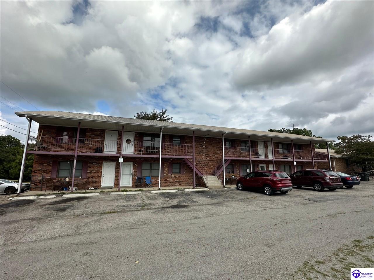 111 W 6th Street Property Photo