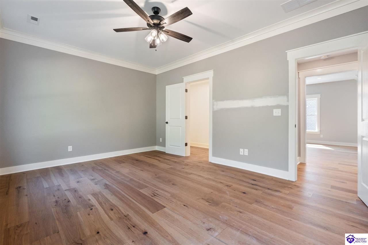 1010 Rowan Creek Dr Property Photo 29