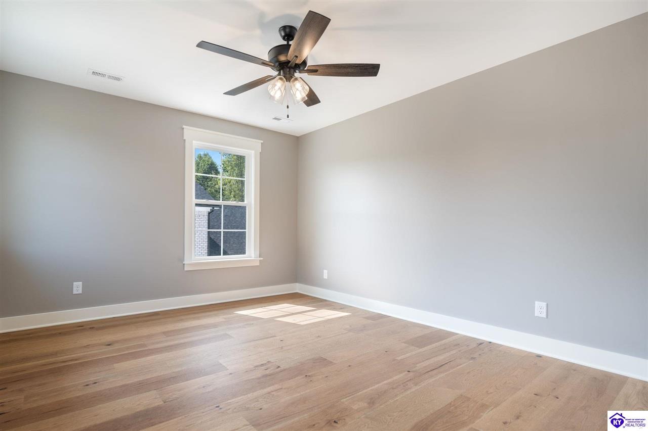 1010 Rowan Creek Dr Property Photo 39