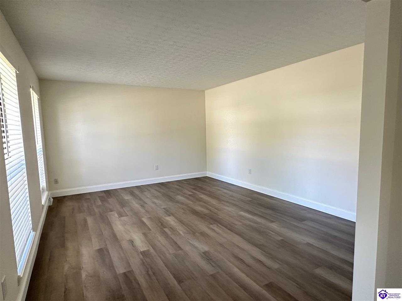 1432 Crestview Drive Property Photo 7