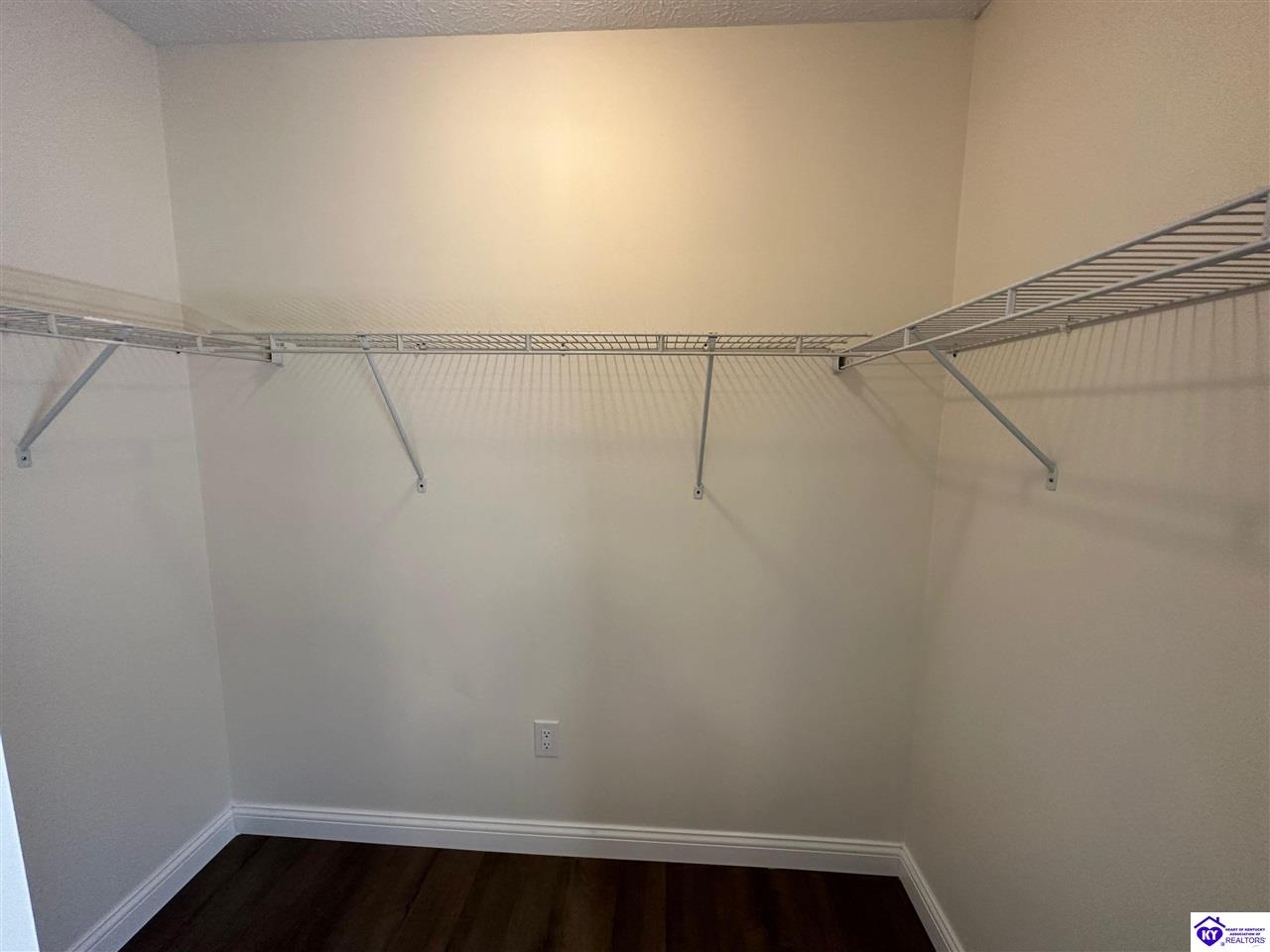 1432 Crestview Drive Property Photo 27