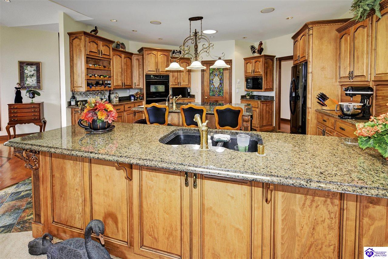 5055 Bloomfield Rd Property Photo 10