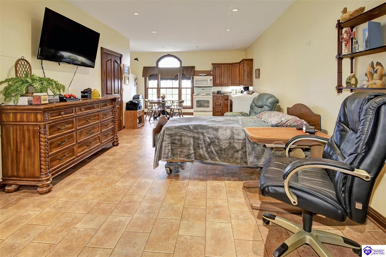 5055 Bloomfield Rd Property Photo 23