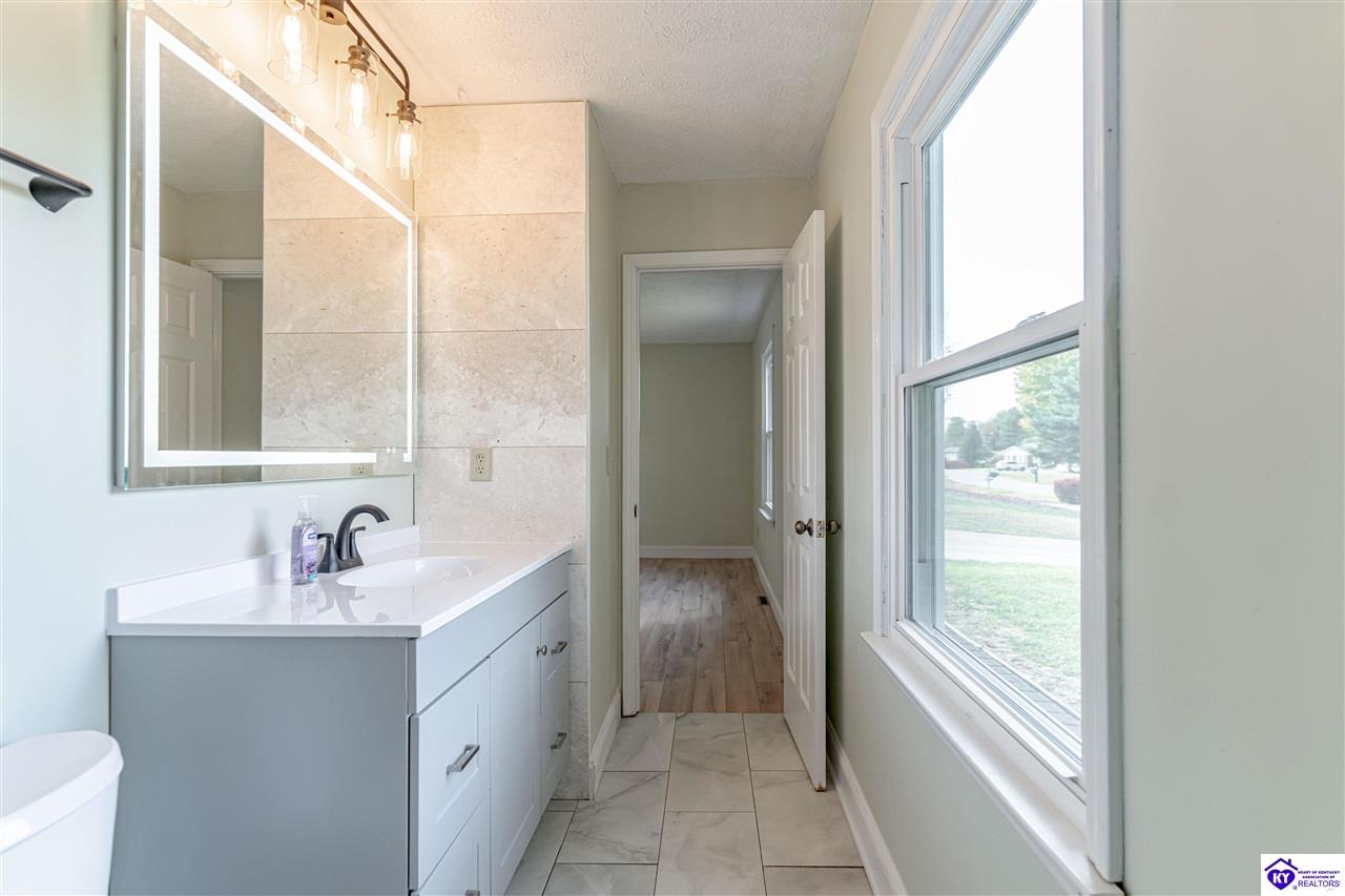 1575 Catalpa Drive Property Photo 15