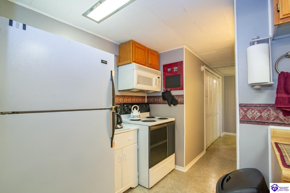 400 Eastern Drive Property Photo 50