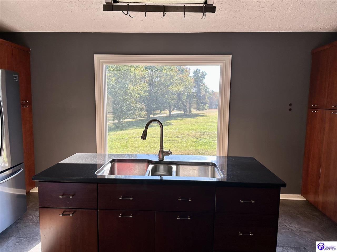315 Shain Road Property Photo 11