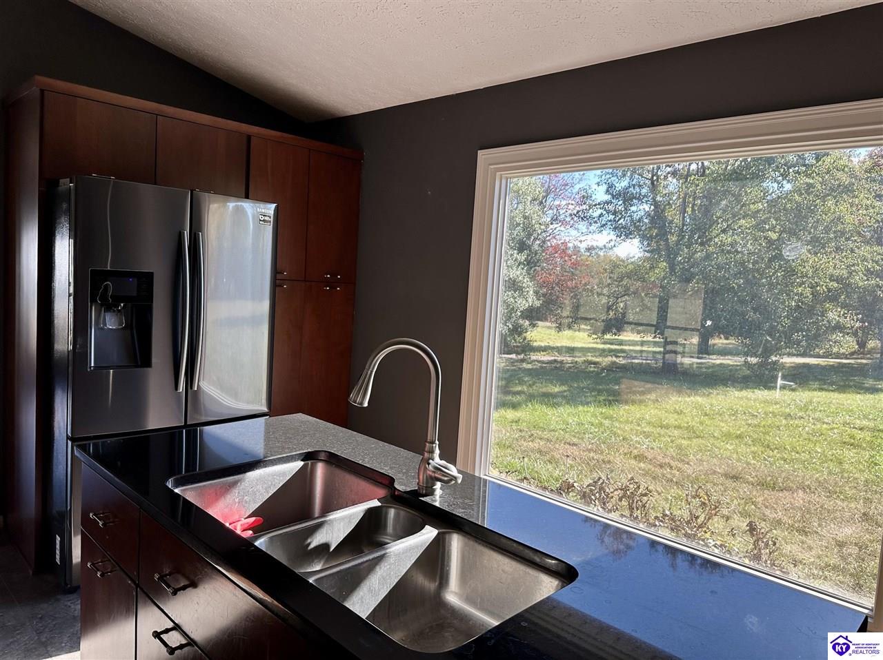 315 Shain Road Property Photo 12