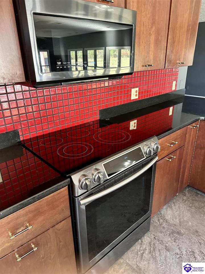 315 Shain Road Property Photo 15