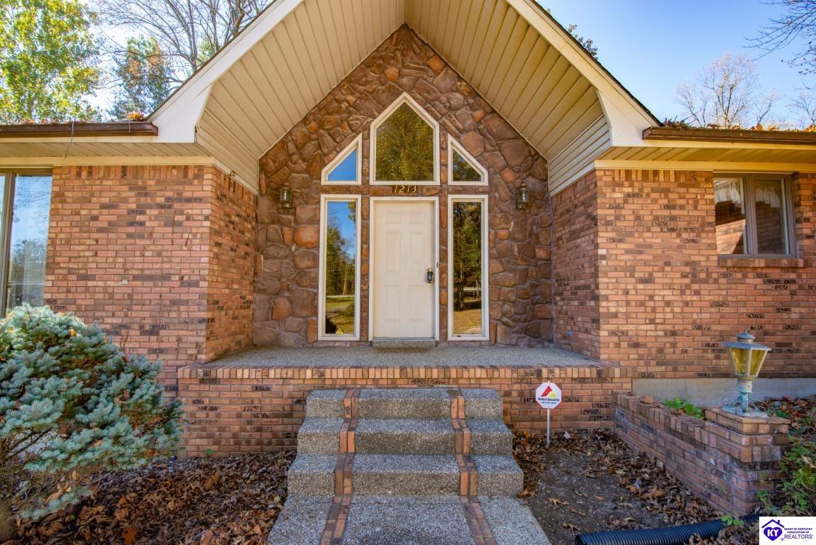 1213 N Logsdon Parkway Property Photo 11