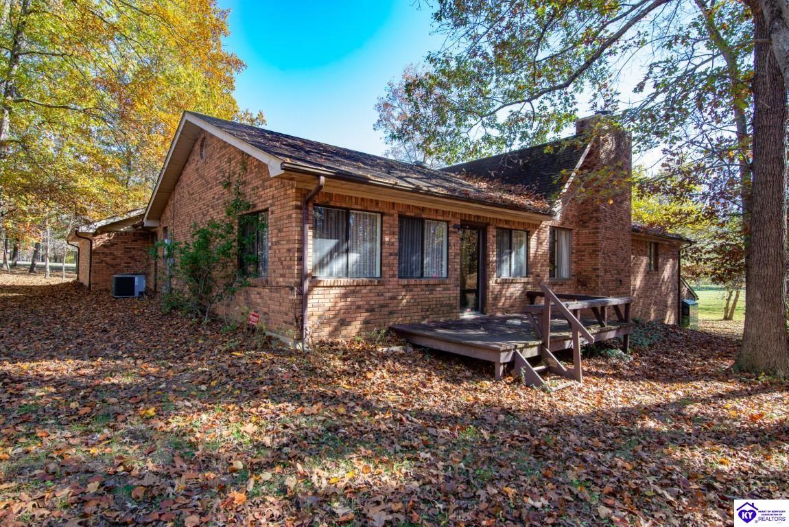 1213 N Logsdon Parkway Property Photo 18