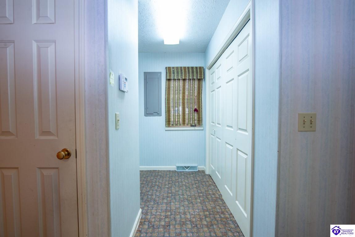 1213 N Logsdon Parkway Property Photo 38