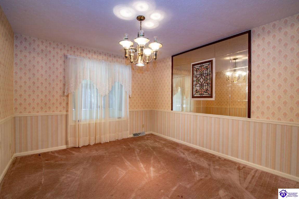 1213 N Logsdon Parkway Property Photo 40