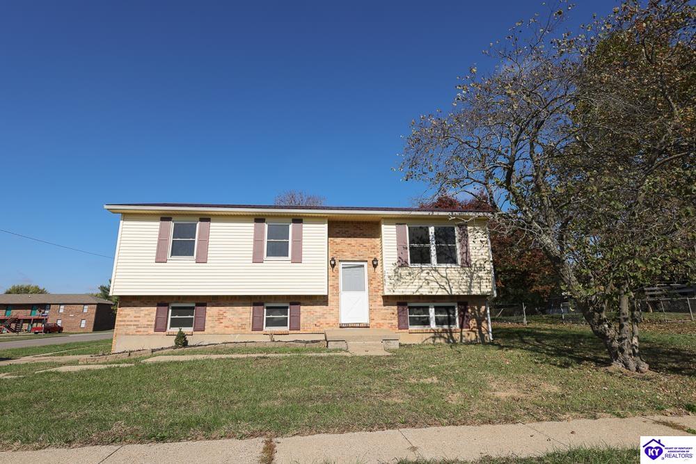 2881 Republic Avenue Property Photo 1