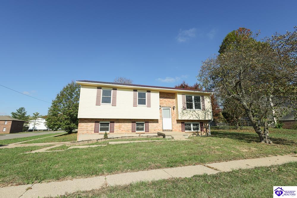 2881 Republic Avenue Property Photo 2