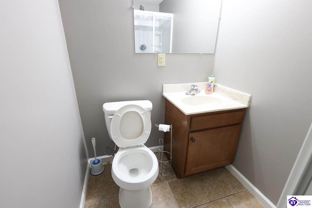 2881 Republic Avenue Property Photo 7