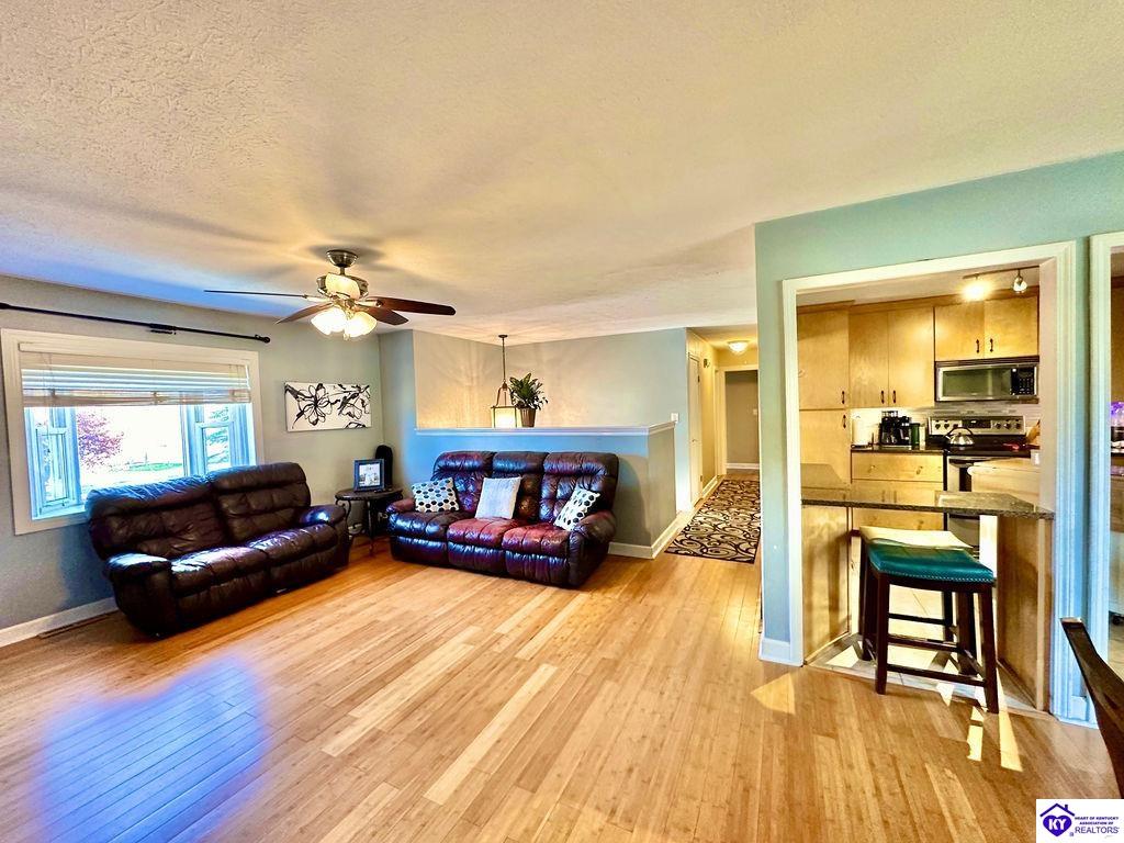 155 Meadowlake Drive Property Photo 31