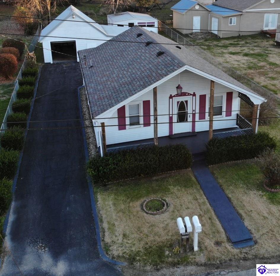 137 Center Street Property Photo