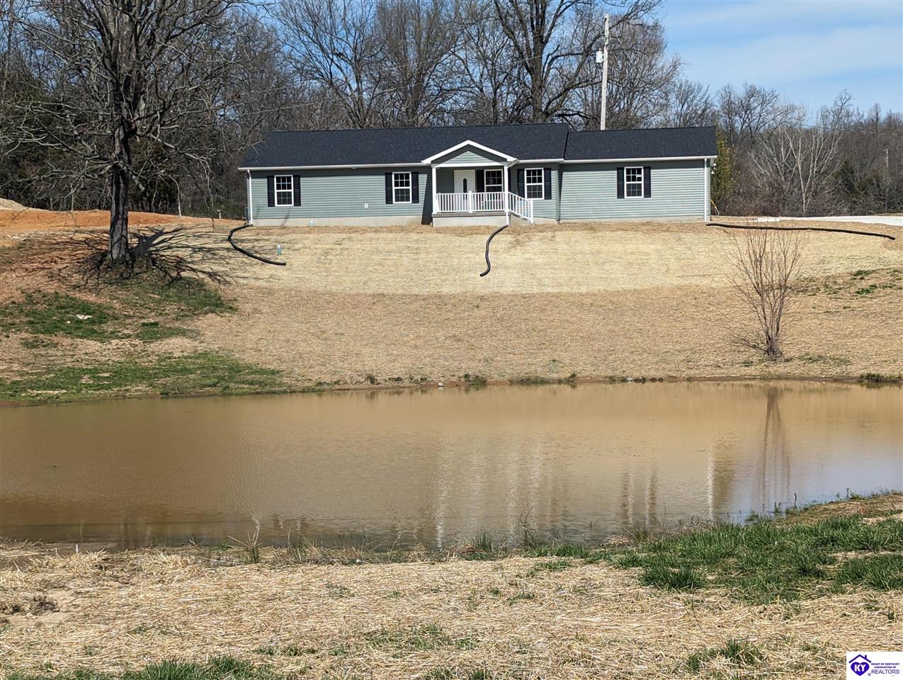 219 School Side Drive Property Photo 1