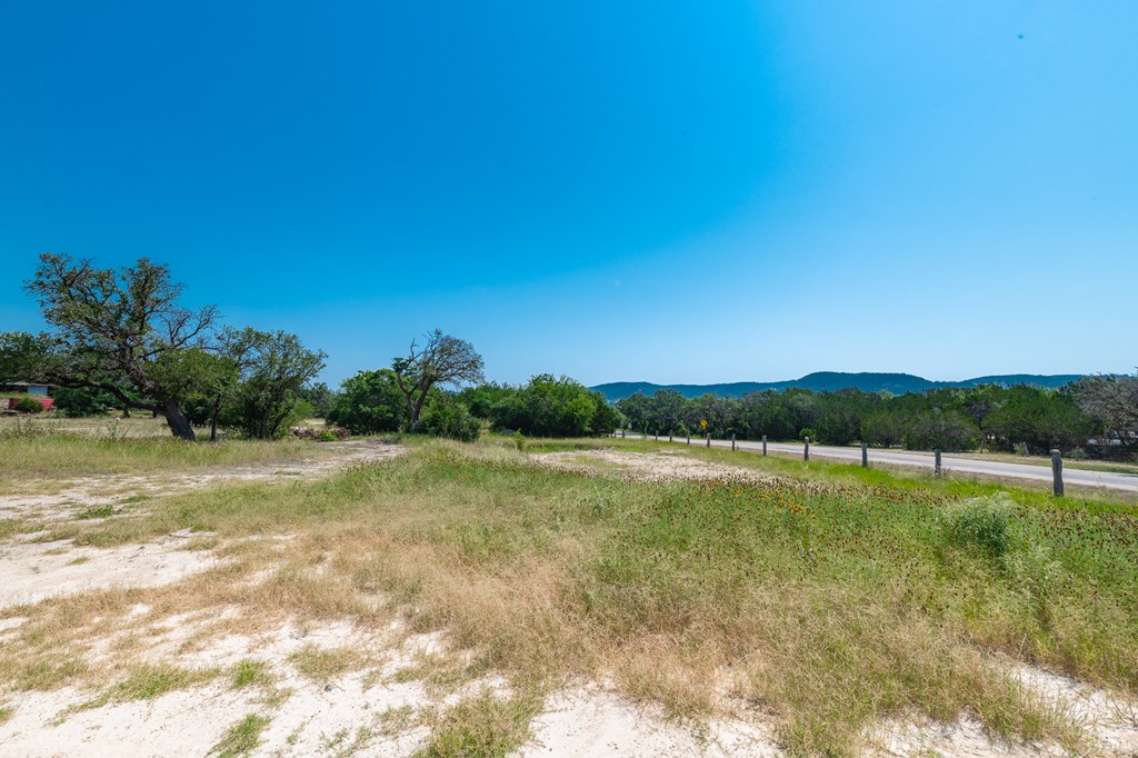 17839 N State Hwy 16 Property Photo 2