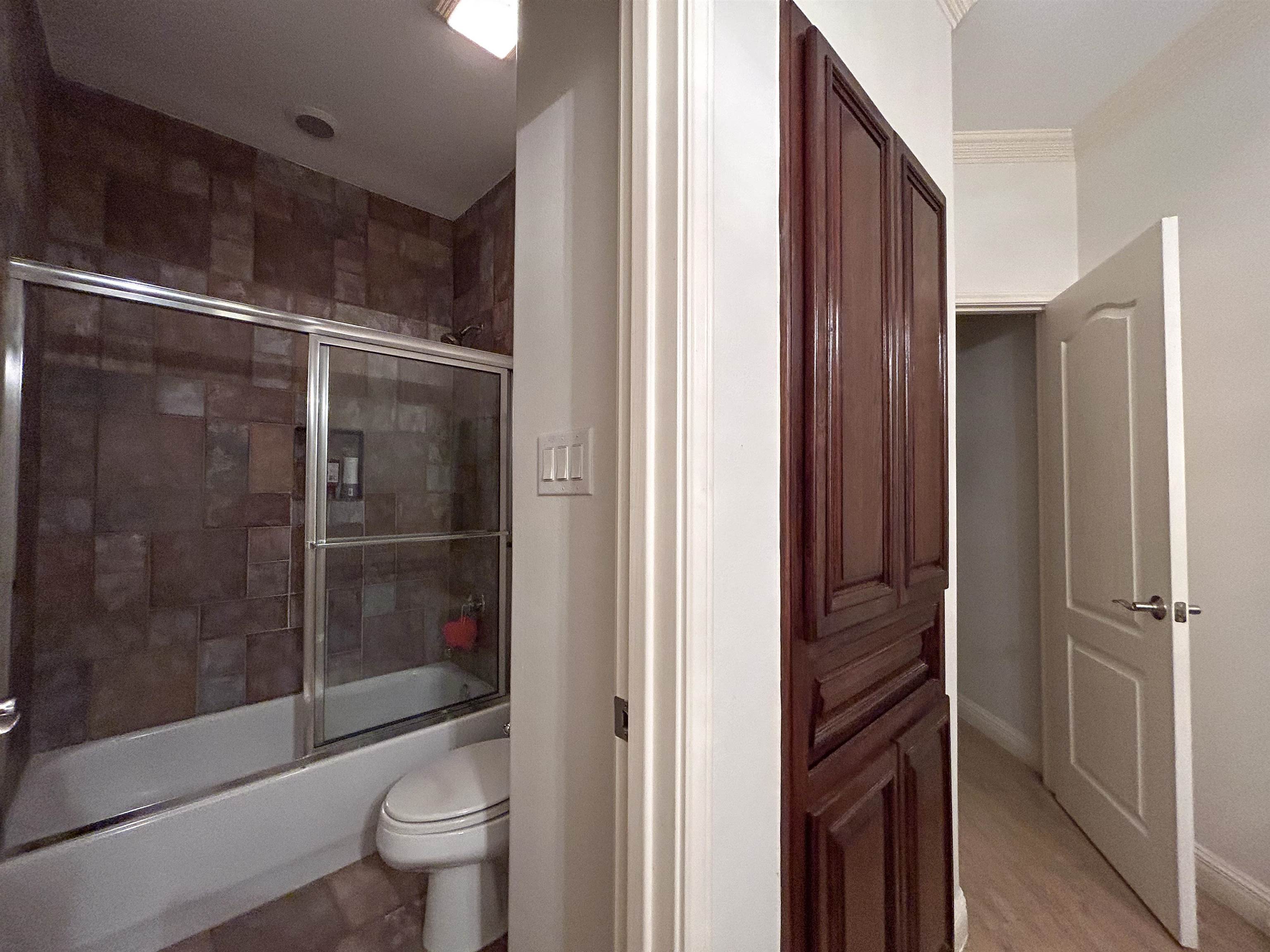 7519 Delfina Dr Property Photo 18