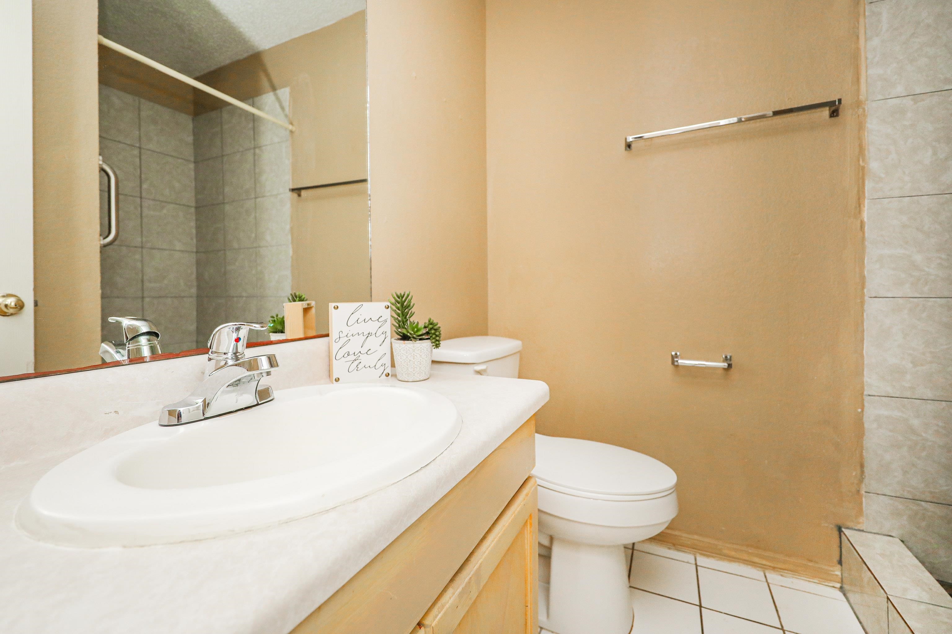201 Martingale Ln Property Photo 25