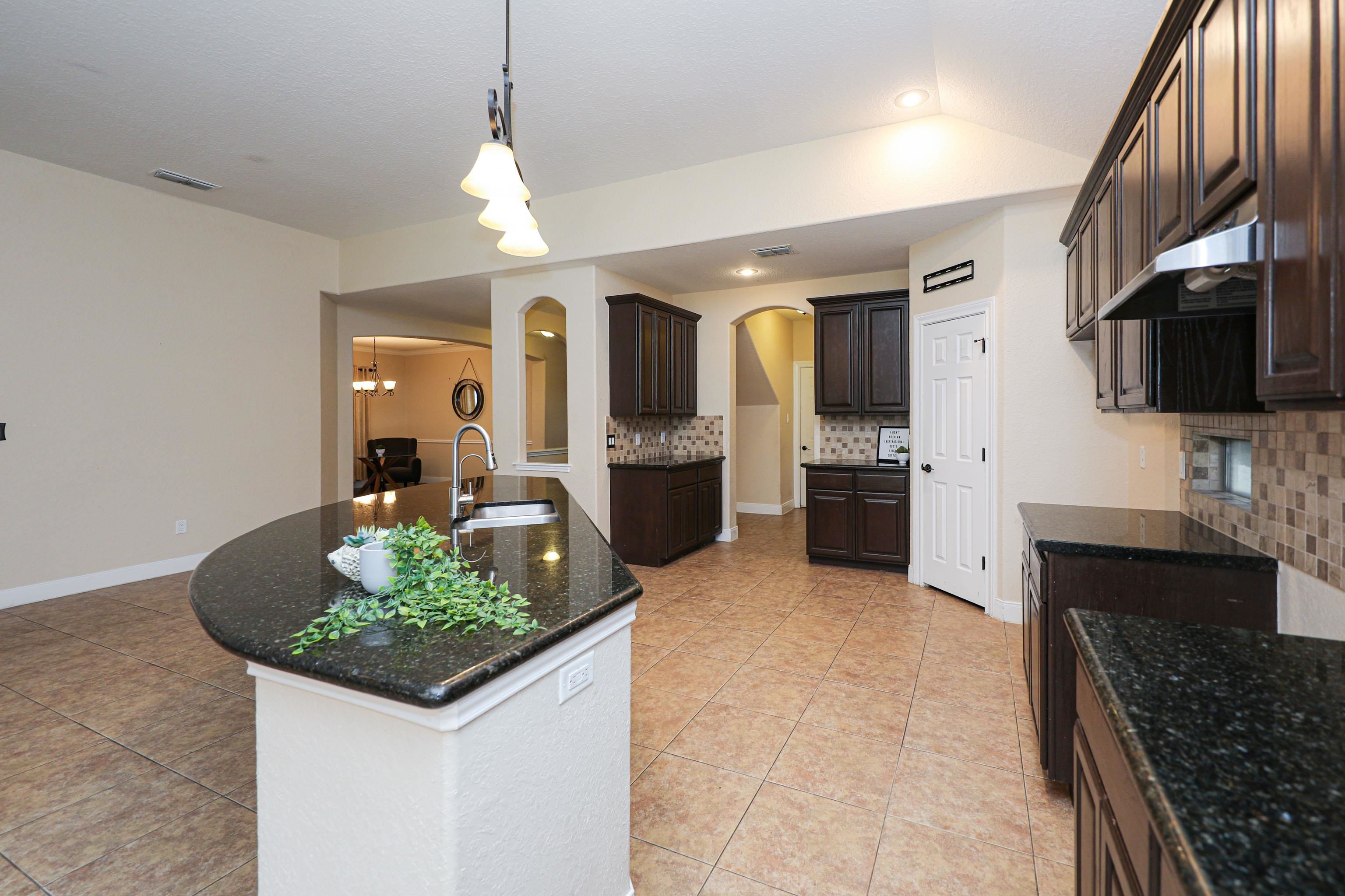 125 Guanajuato Dr. Property Photo 12