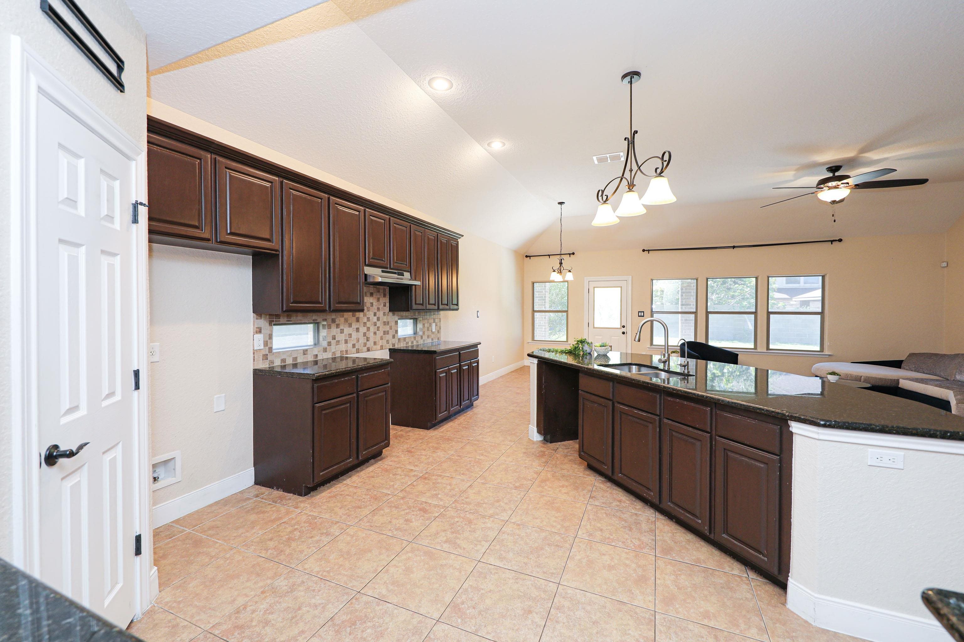 125 Guanajuato Dr. Property Photo 14