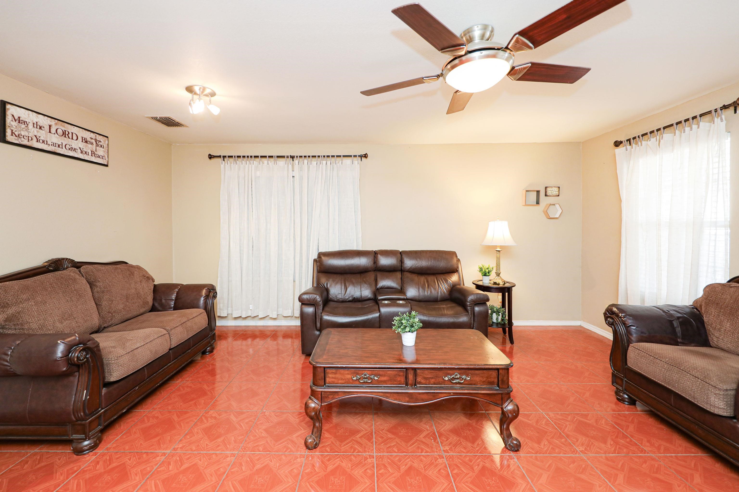 1643 Sweden Ln Property Photo 9