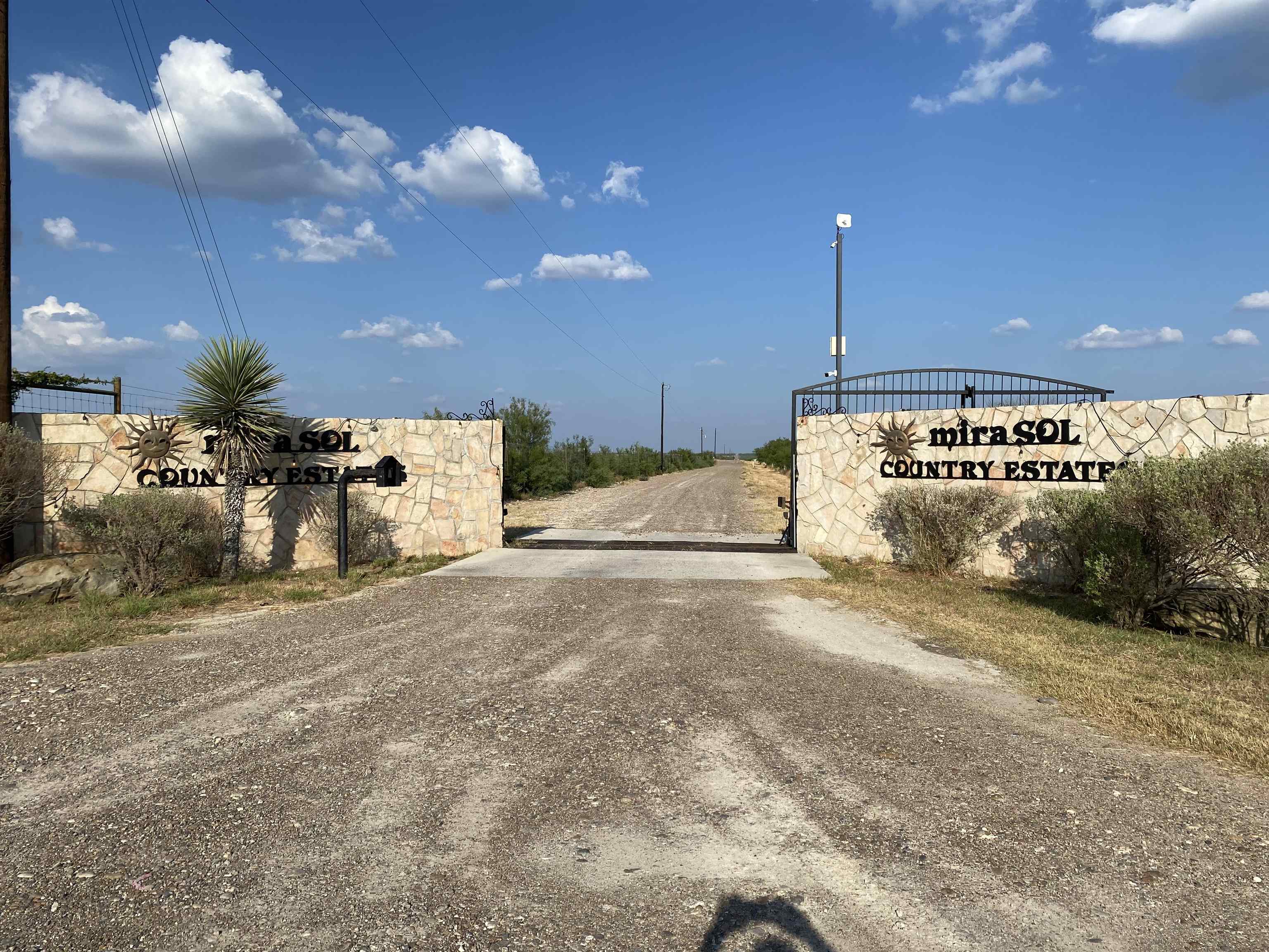 Ih-35 Property Photo