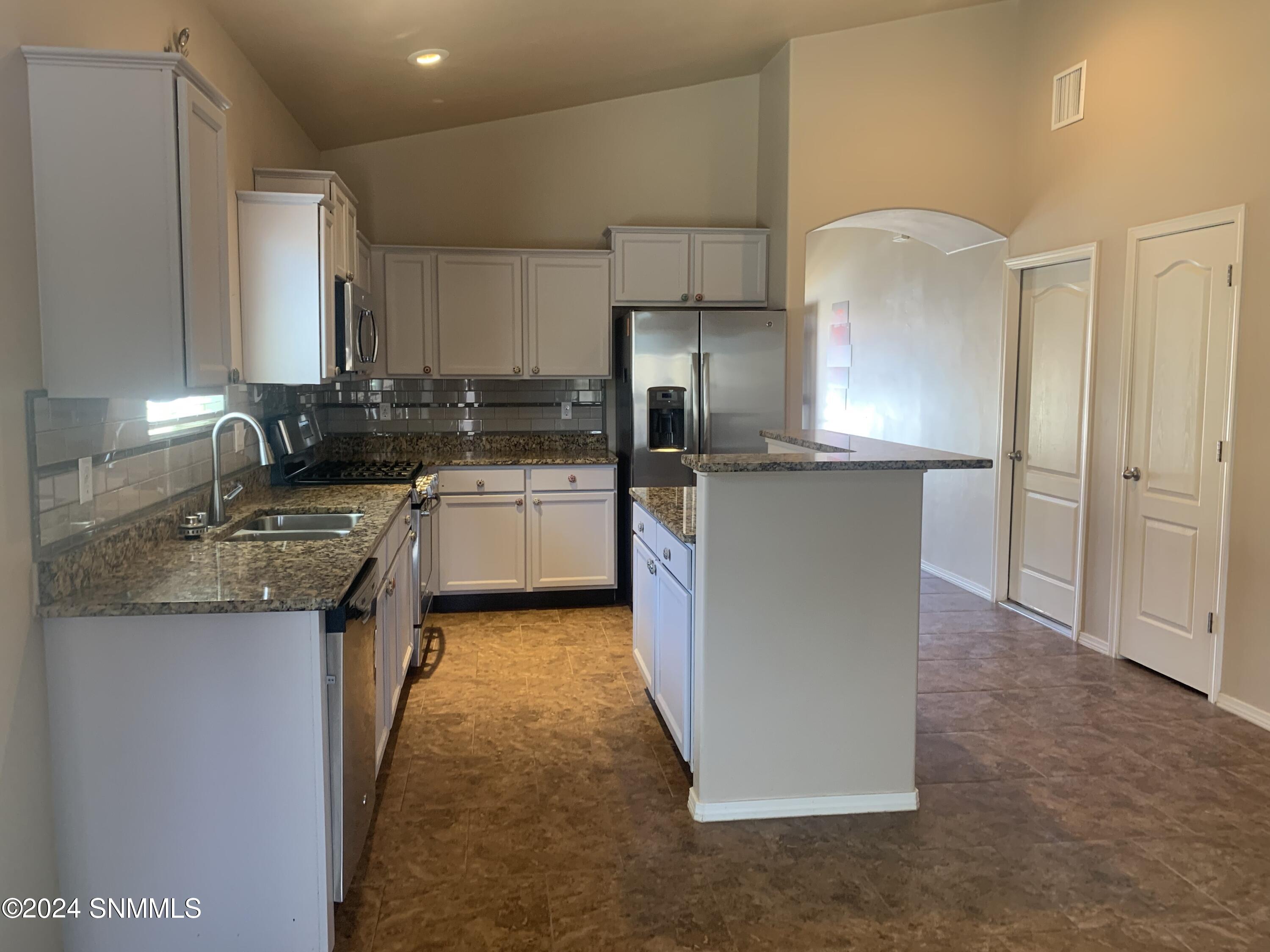 4832 Sonoran Avenue Property Photo 6