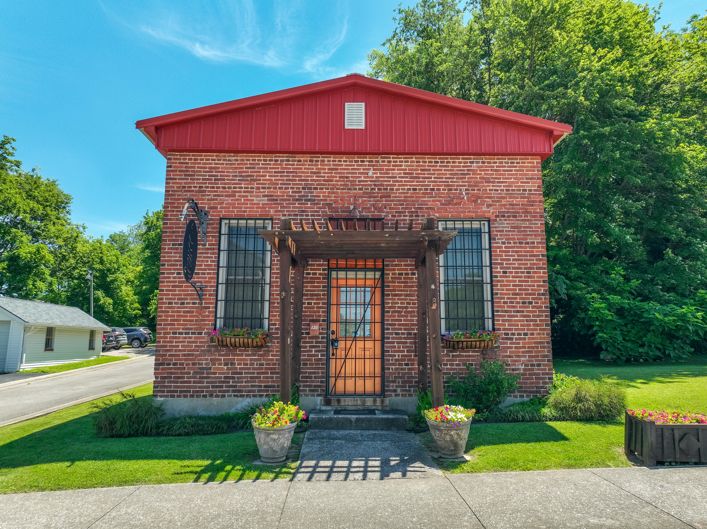 120 North Broadway, Berea, KY 40403 | MLS#: 24012029 | Berea Real 