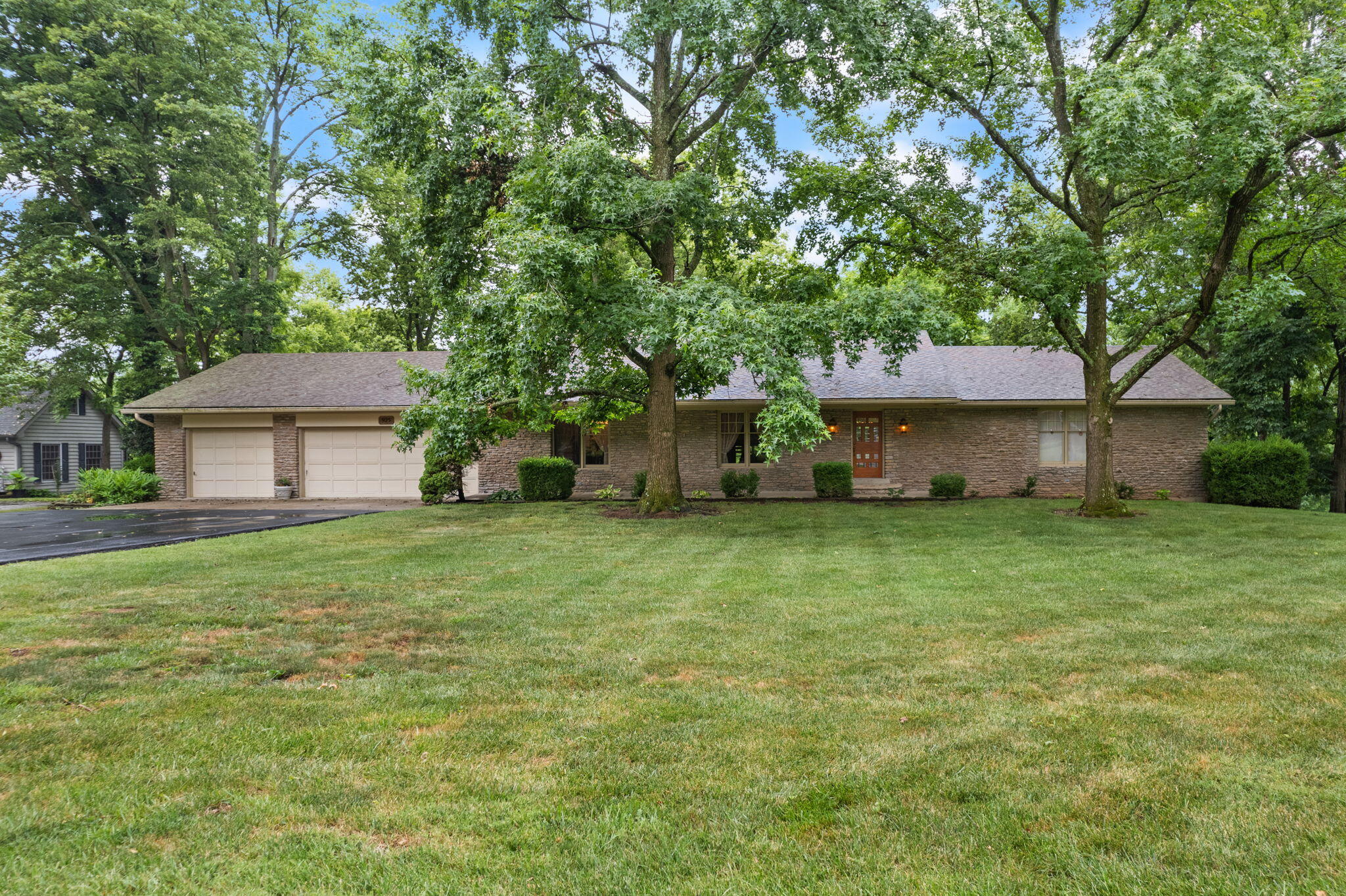 925 Walnut Road Property Photo 1
