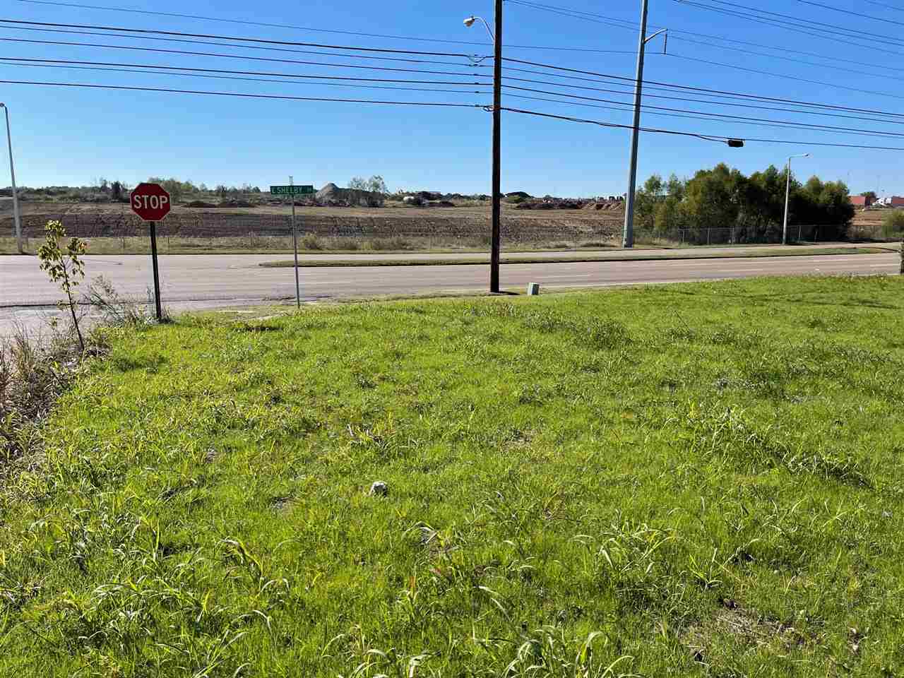 4150 E Shelby Dr E Property Photo 1