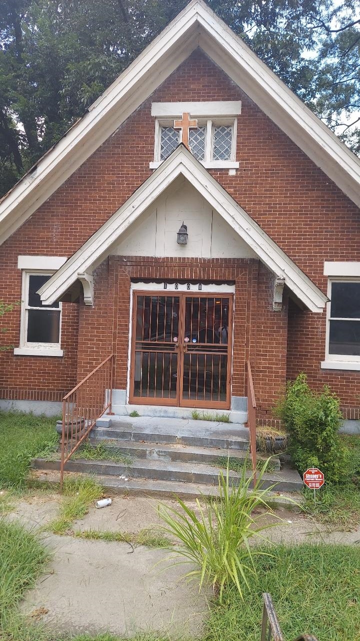 1008 E Mclemore Ave Property Photo 1