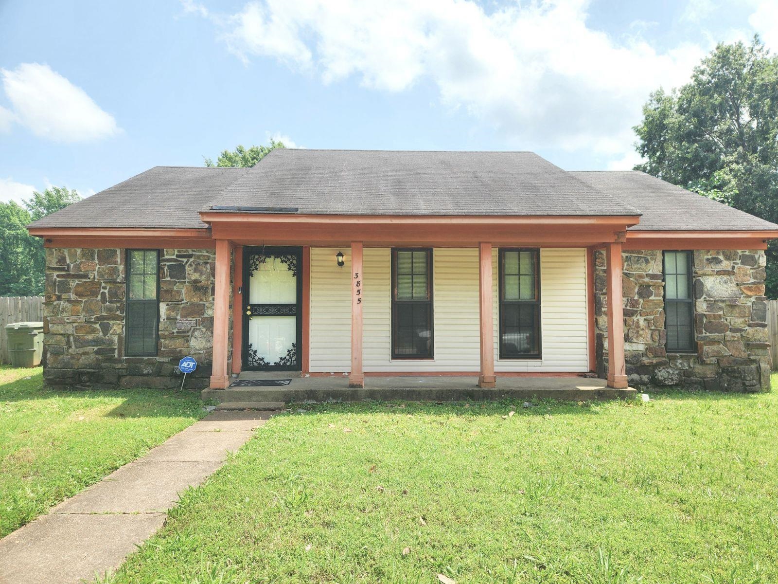 3855 Lucky Trail Dr Property Photo 1