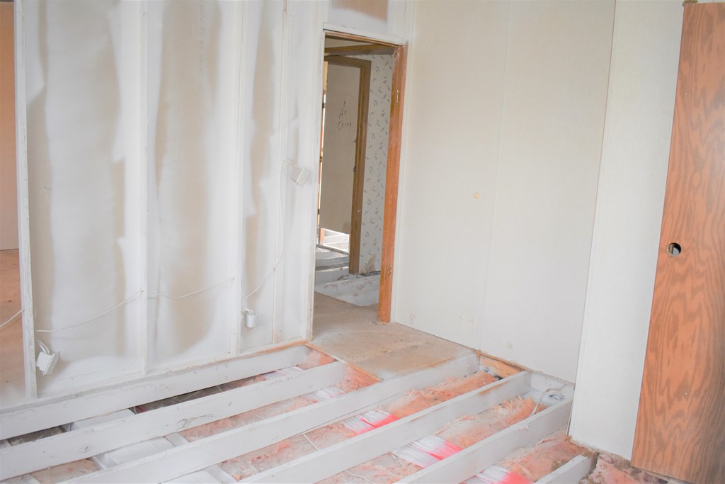 10040 N Napoleon Road Property Photo 15