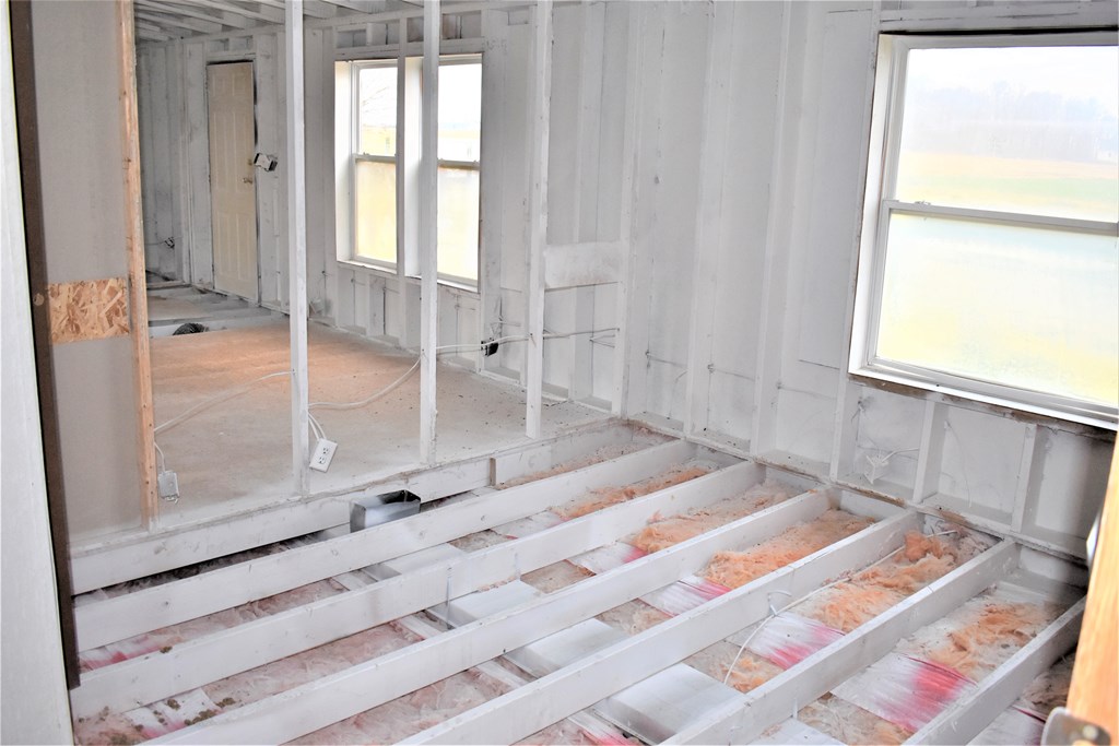10040 N Napoleon Road Property Photo 16