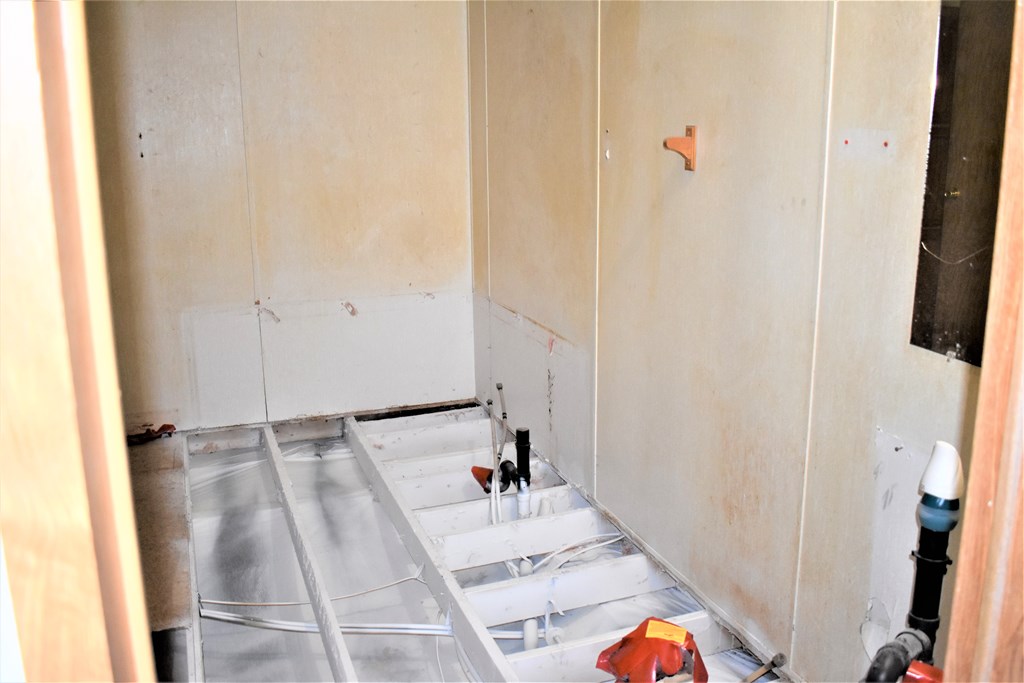 10040 N Napoleon Road Property Photo 21