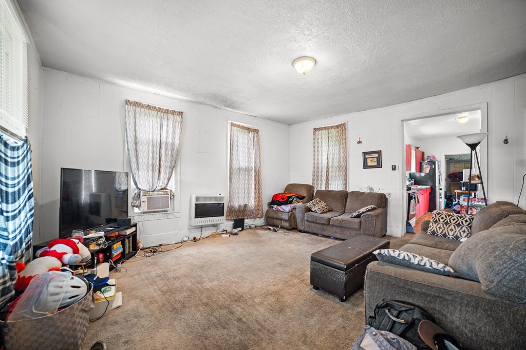 7 N Railroad Property Photo 2