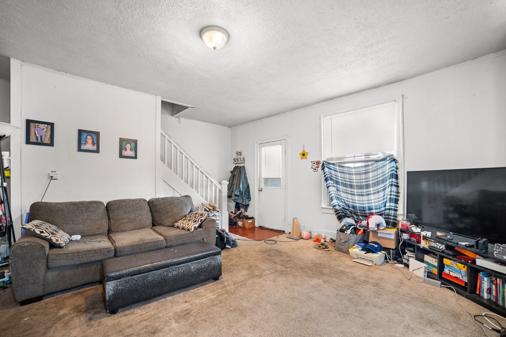 7 N Railroad Property Photo 3
