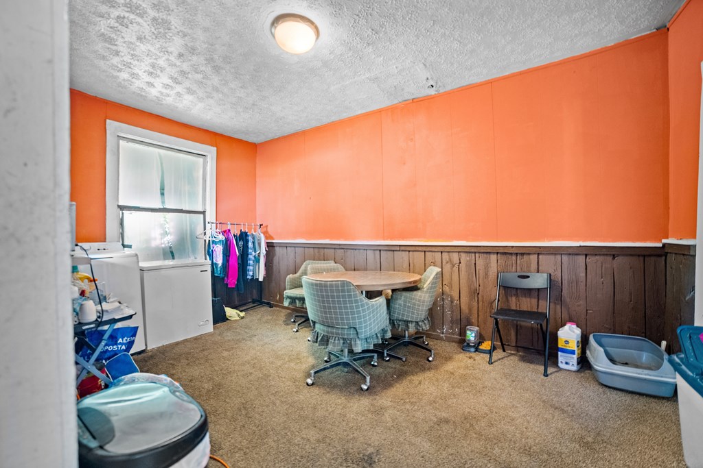 7 N Railroad Property Photo 6