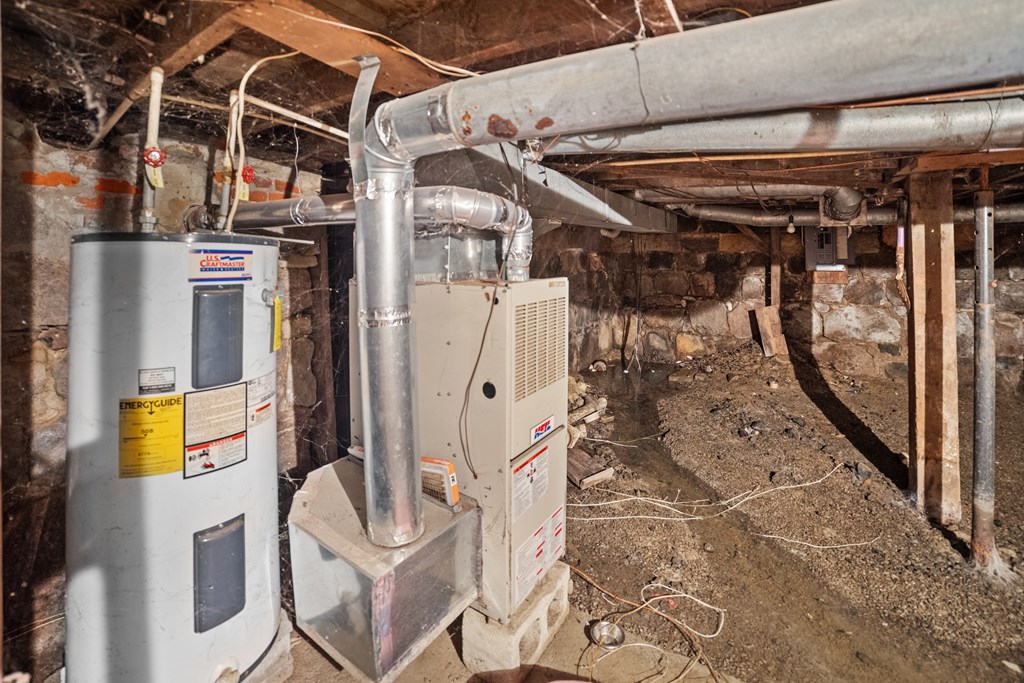 7 N Railroad Property Photo 14