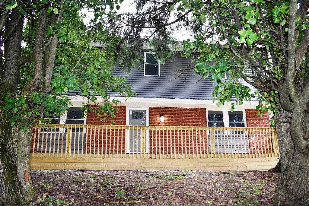 5844 State Route 152 Property Photo 2