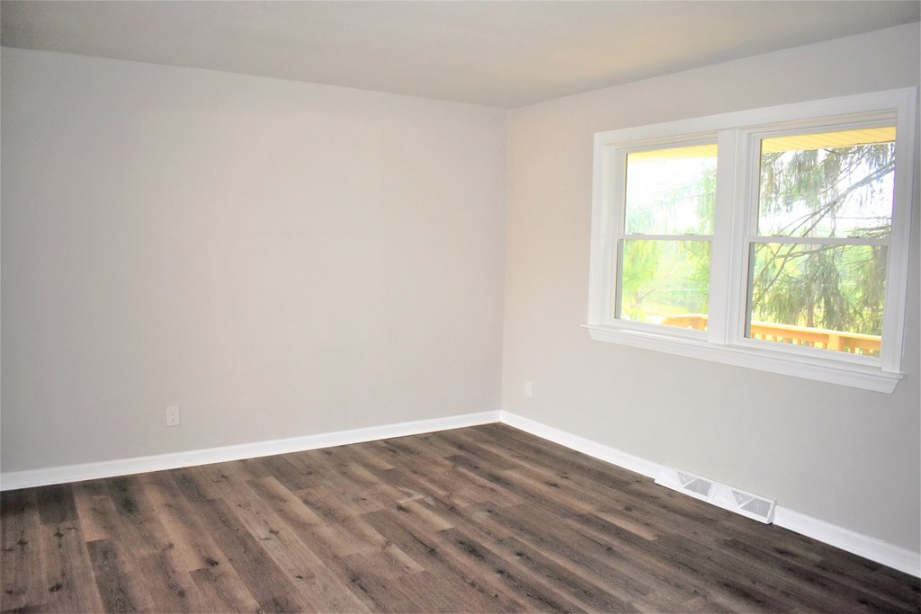 5844 State Route 152 Property Photo 13