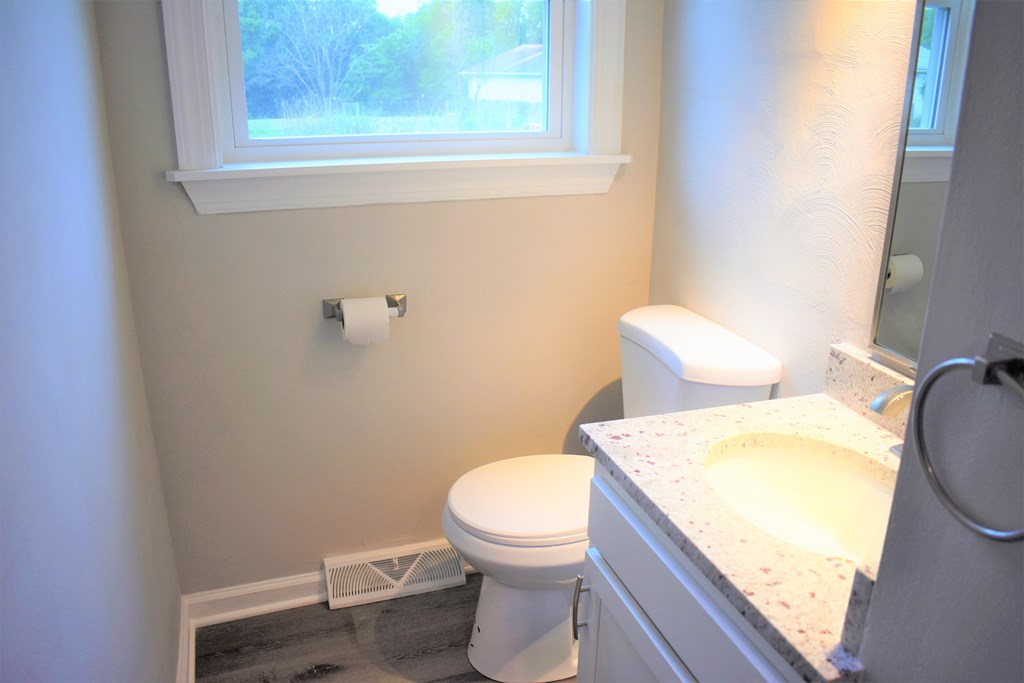 5844 State Route 152 Property Photo 17