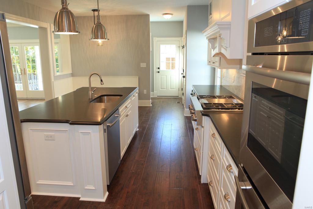 664 E Argonne Property Photo 8