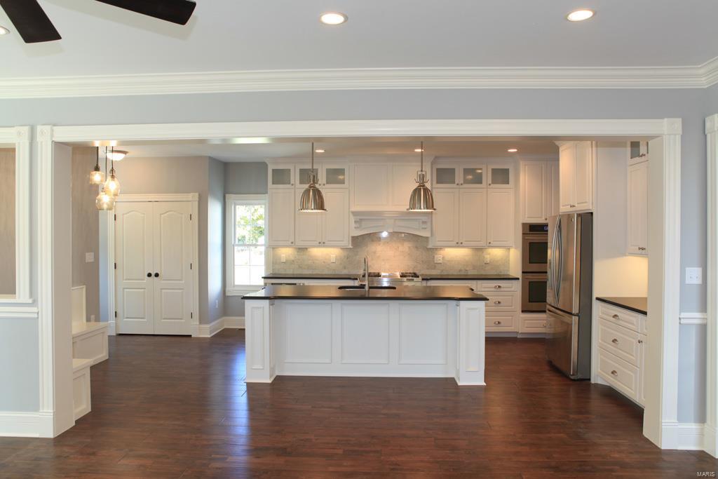 664 E Argonne Property Photo 10