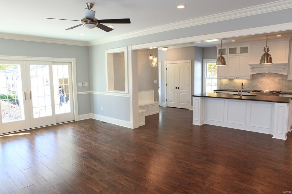 664 E Argonne Property Photo 12