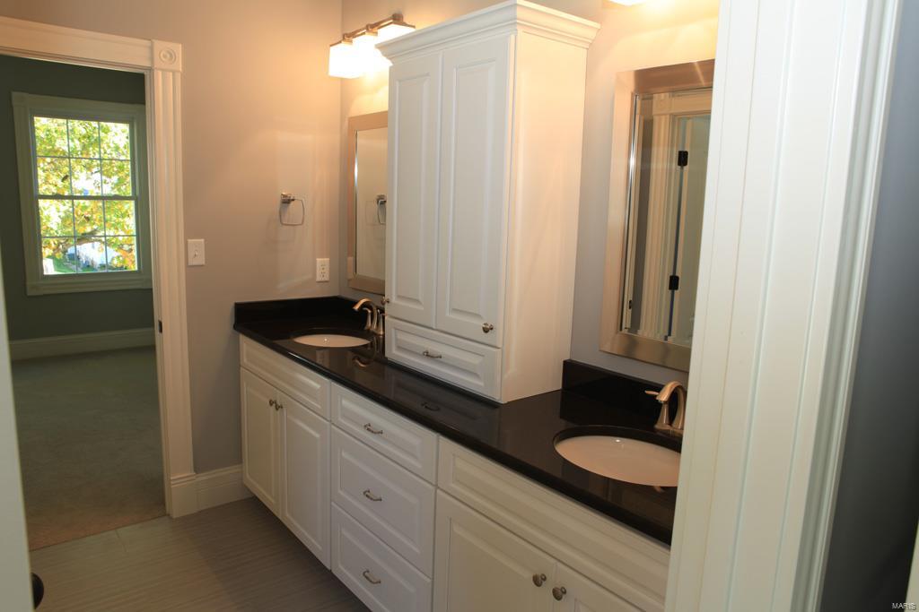 664 E Argonne Property Photo 22